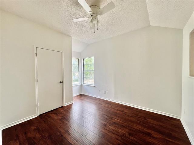 Building Photo - 7420 Blackthorn Dr