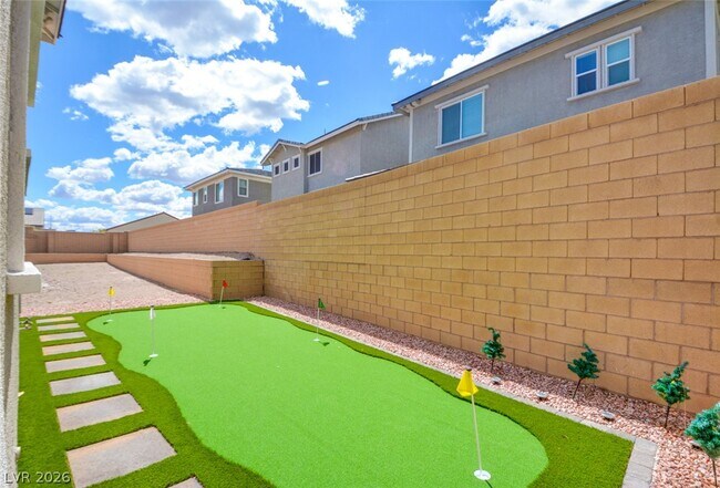 Building Photo - 141 Neverland Ave