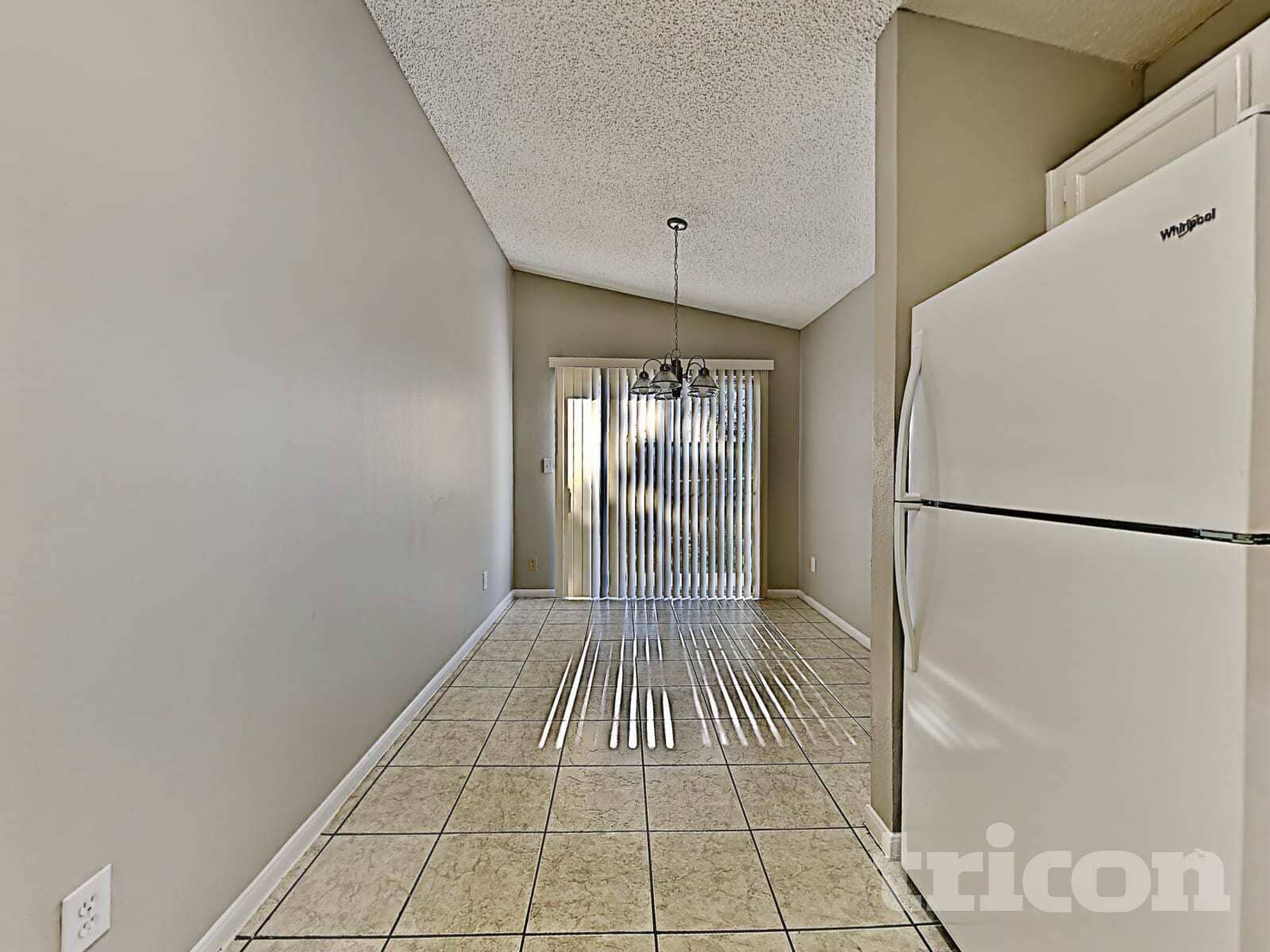 Building Photo - 3215 Boynton Dr