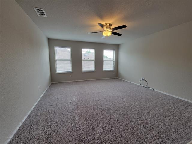 Building Photo - 4725 Redbud Dr