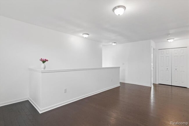Building Photo - 21422 Navarra Dr