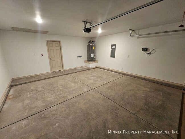 Building Photo - 1320 Bajada St