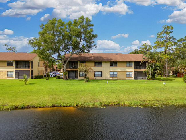 Building Photo - 13065 Albright Ct