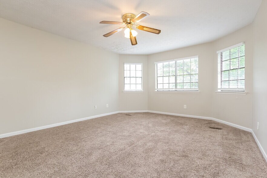 Building Photo - 5147 Rails Way