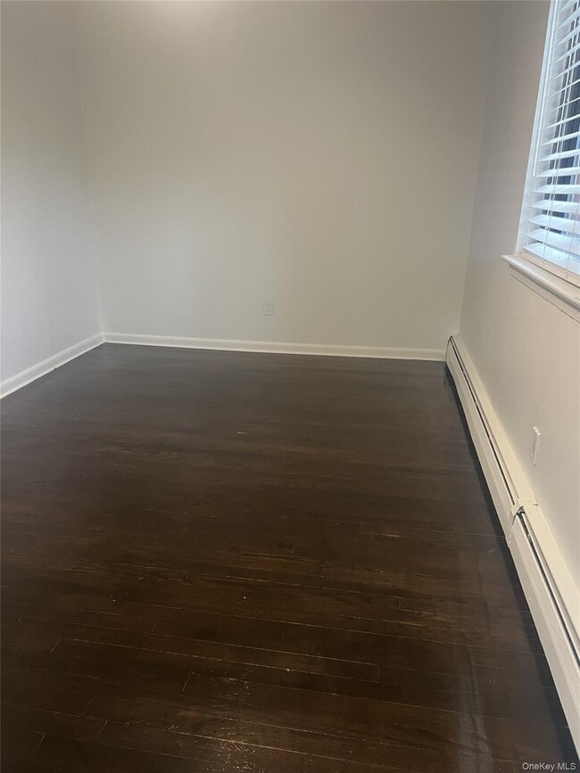 Building Photo - 8 Brevoort Dr