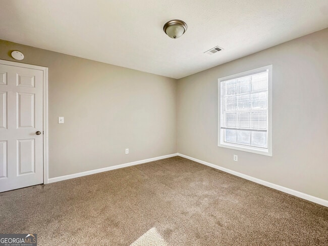 Building Photo - 3340 Summit Pl Dr