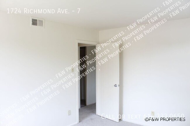 Building Photo - 1724 Richmond Ave