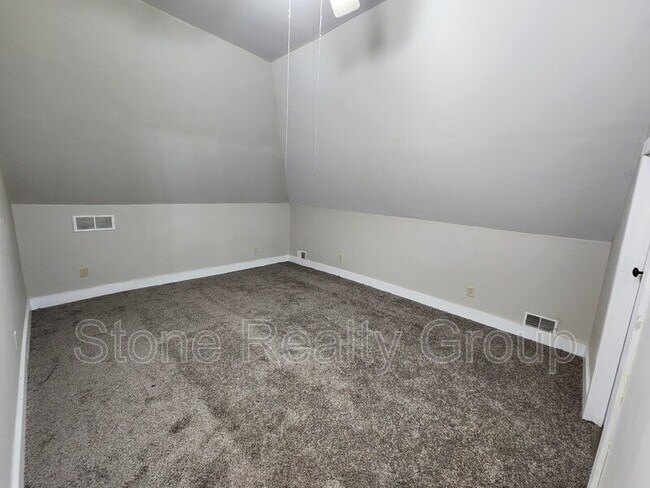 Building Photo - 22 Blakely Ave