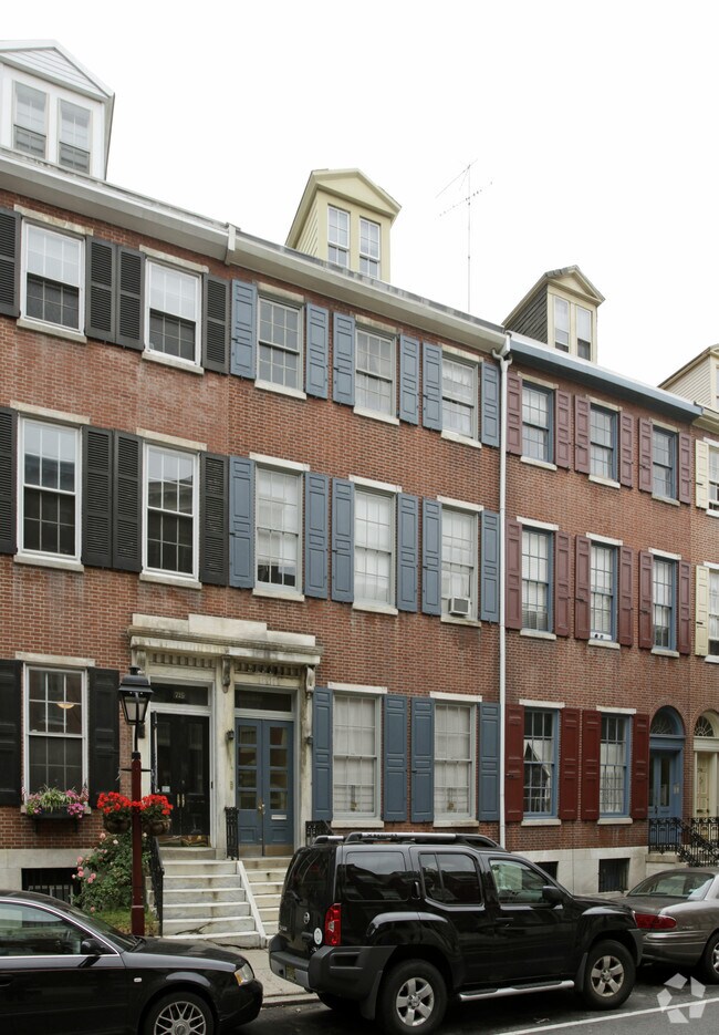 Building Photo - 713 Pine St