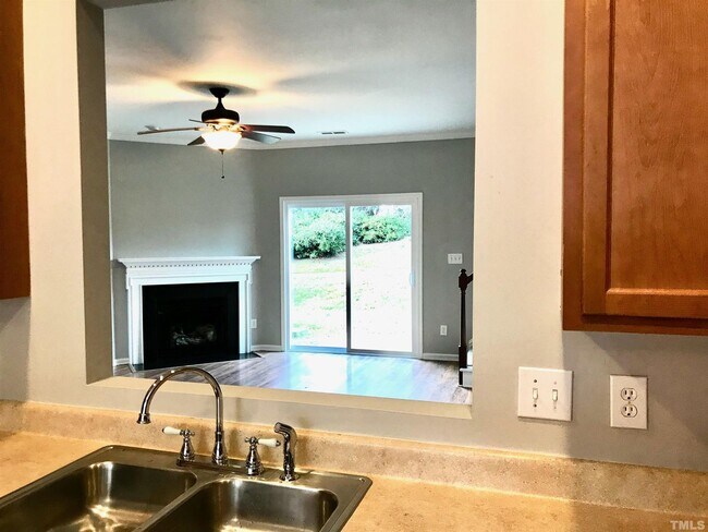 Building Photo - 650 Ganyard Farm Way