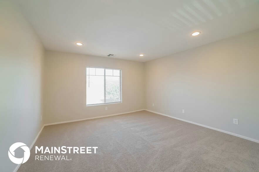 Building Photo - 11871 W Hadley St