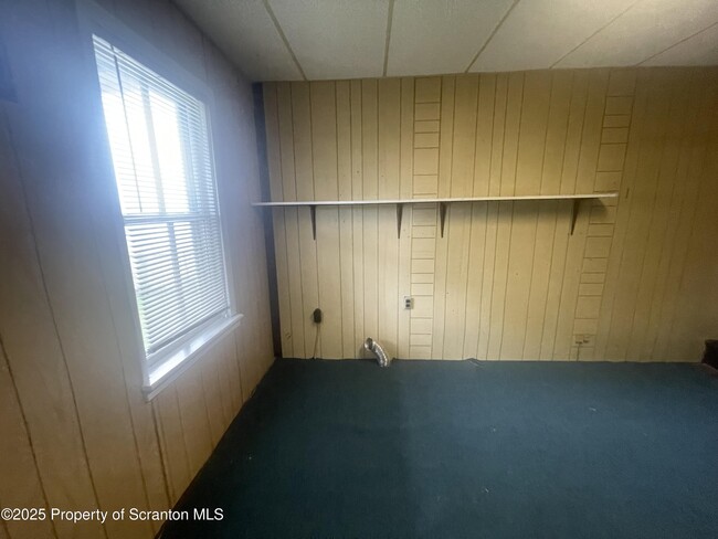 Building Photo - 608 N Sumner Ave