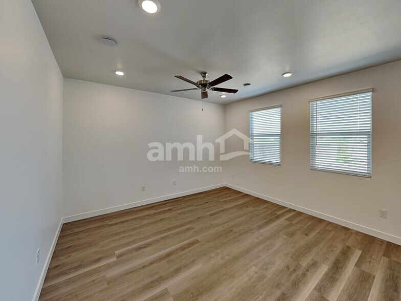 Building Photo - 6485 E Paseo Baranda