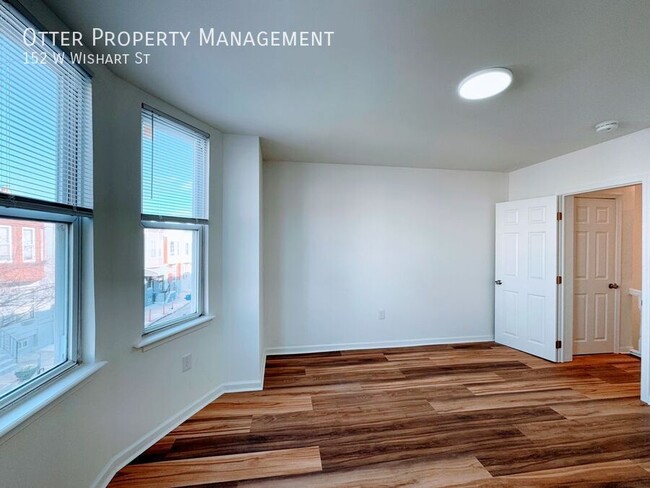 Building Photo - 152 W Wishart St