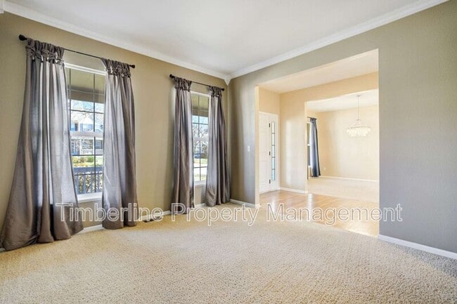 Building Photo - 14480 Tierra Dr