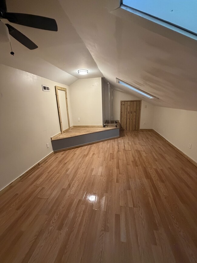 Building Photo - 2328 Union St