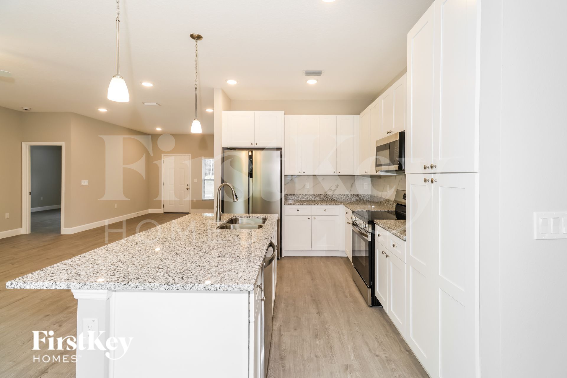 Building Photo - 3021 Tropical Cir SE