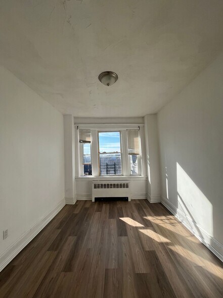 Building Photo - 205 Bidwell Ave