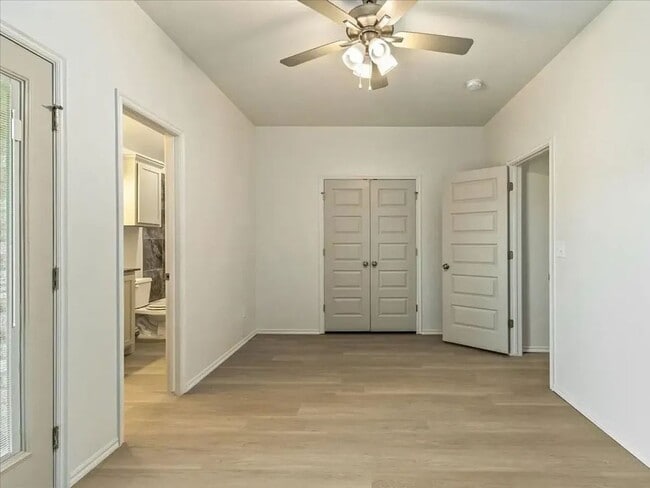Building Photo - Move-In Ready 2-Bed Home in Lawton w/ Garage