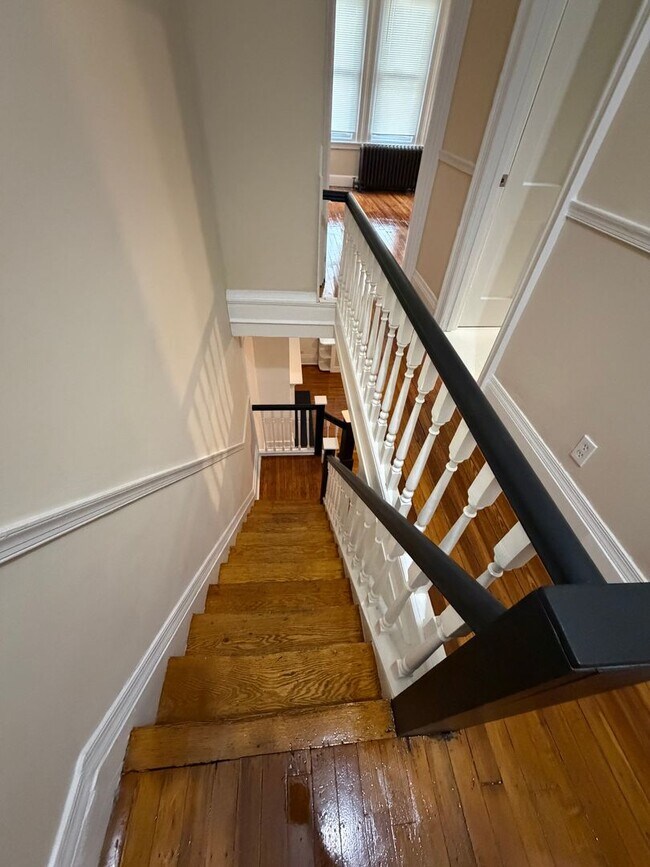 Building Photo - Section 8 approved! Newly renovated 4 bedroom, 1.5 bath