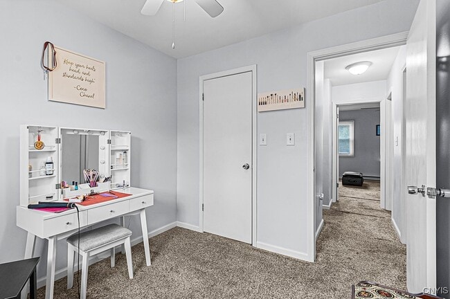 Building Photo - 9395 Pine Grove Ln
