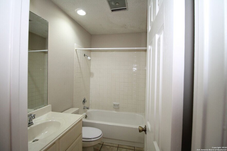 Building Photo - 10305 Vigilante Trail
