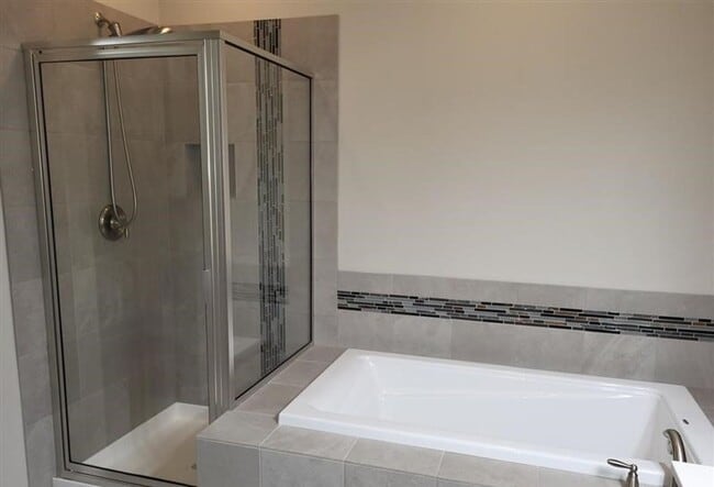 Building Photo - Beautiful 3 Bed 2 Bath Home in Enumclaw