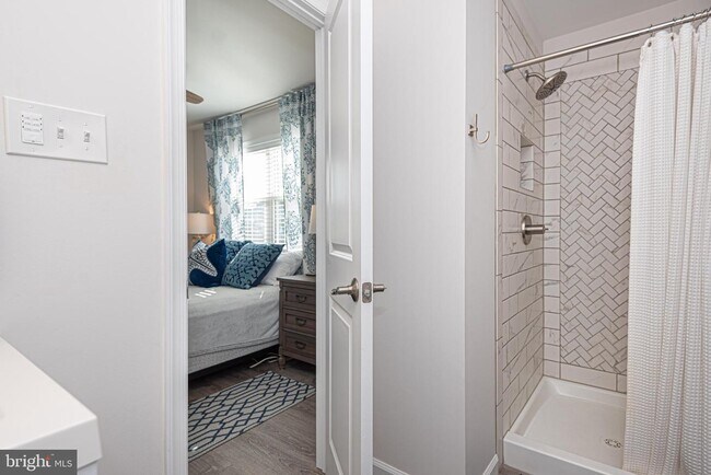 Building Photo - 148 Captains Quarters Rd