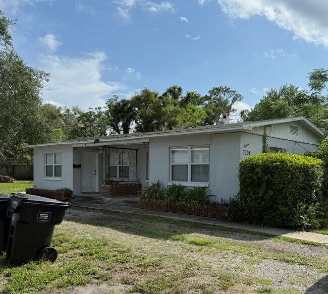 Primary Photo - 3008 E Jefferson St