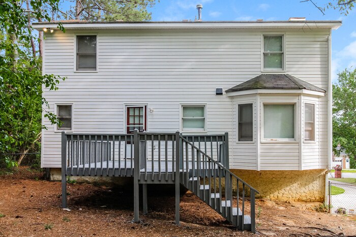 Building Photo - 1205 Masters Ln