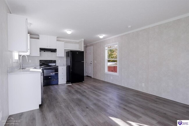 Building Photo - 105 Hastings Dr