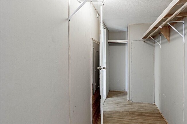 Building Photo - 1345 FM 405 Rd