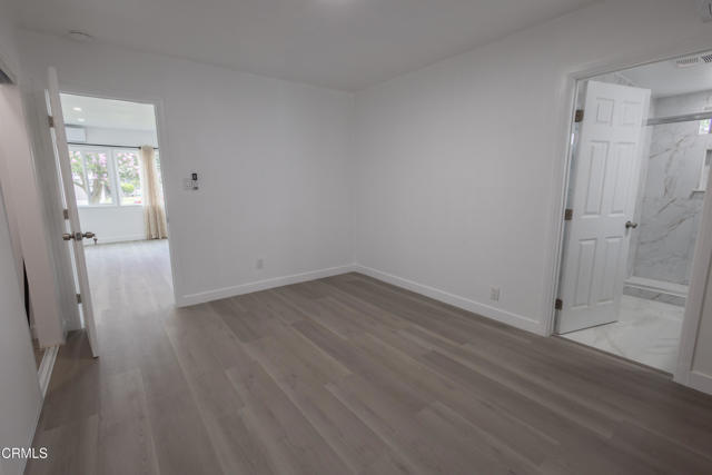 Building Photo - 427 N Walnuthaven Dr