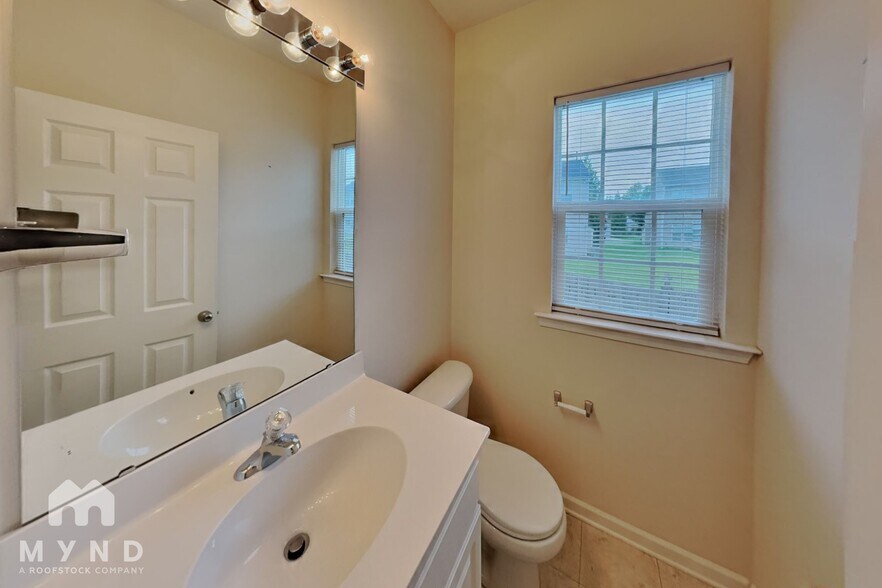 Building Photo - 10629 Claude Freeman Dr
