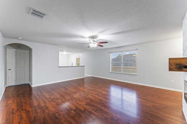 Building Photo - 10926 Acorn Canyon