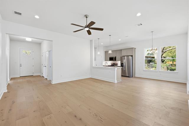 Building Photo - 205 S Atwood St