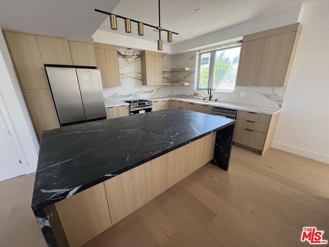 Building Photo - 1900 20th St