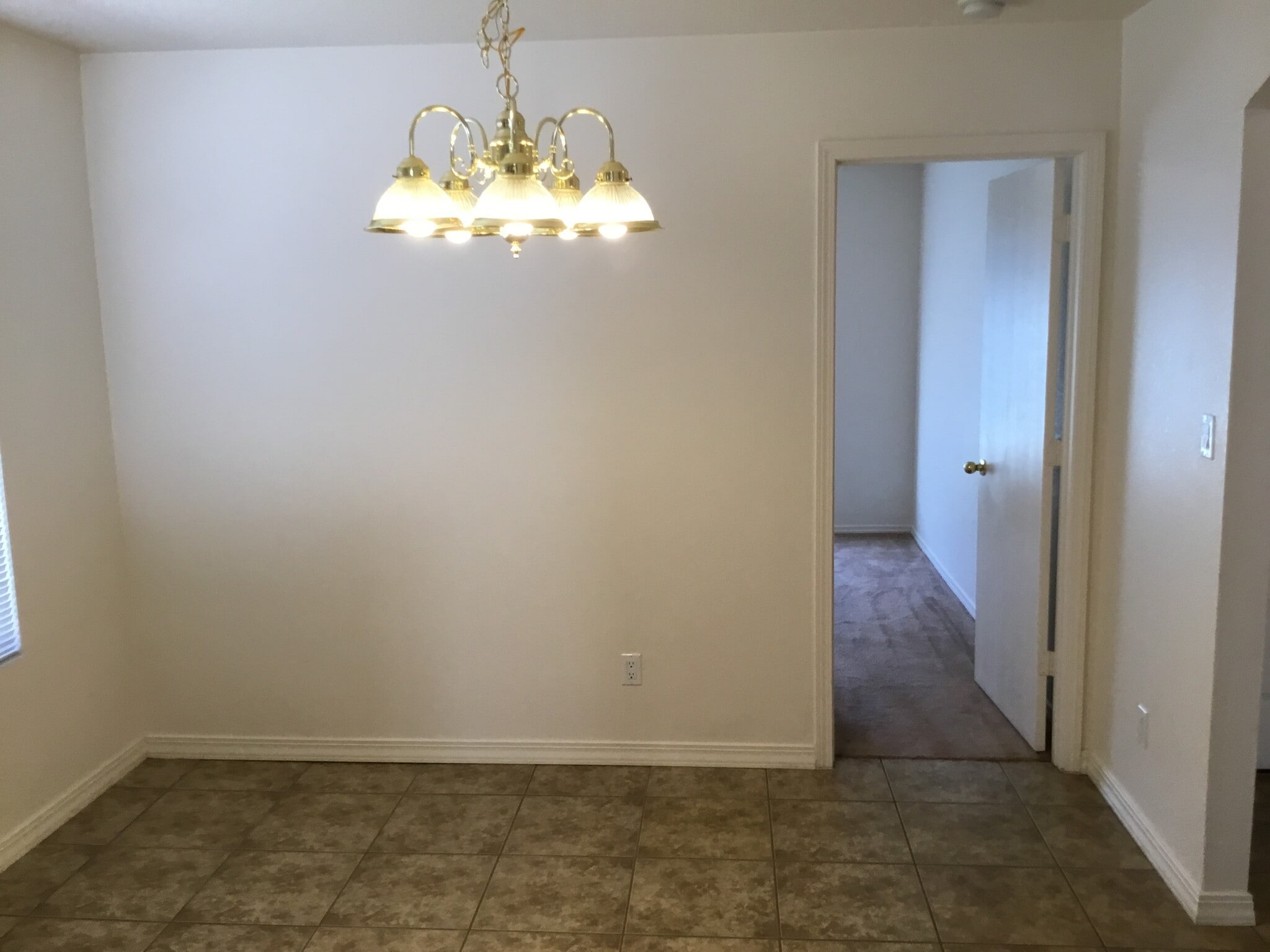 Building Photo - 1740 Sierra Norte Loop NE