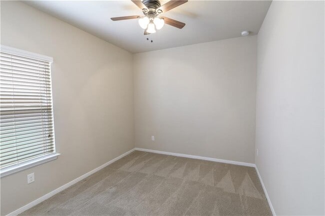Building Photo - 15117 Bullbrier Rd