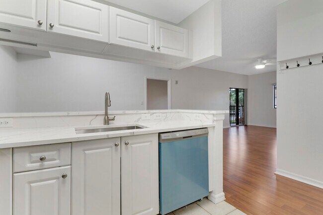 Building Photo - 2809 Amalei Dr