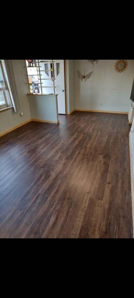 Building Photo - 512 Manitowoc St