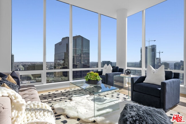 Building Photo - 877 Francisco St