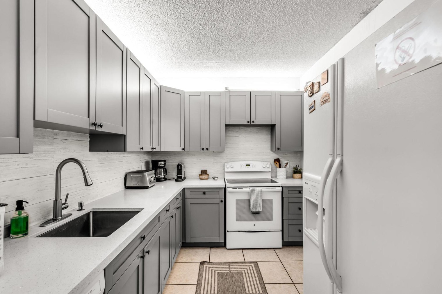 Building Photo - 235 Crandon Blvd