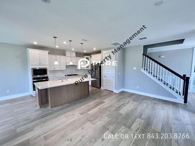 Building Photo - 2225 Cultura Cir