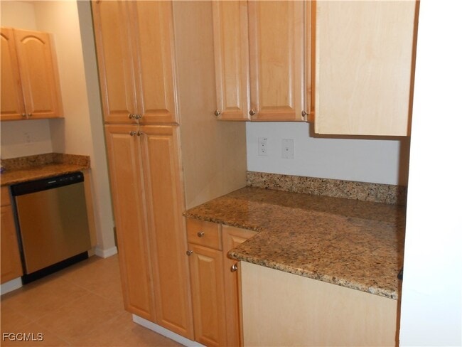 Building Photo - 501 East 10th Street