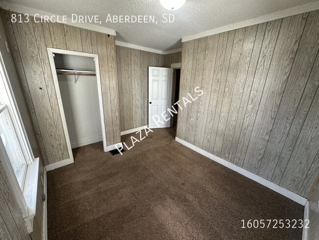 Building Photo - 201 N Washington St