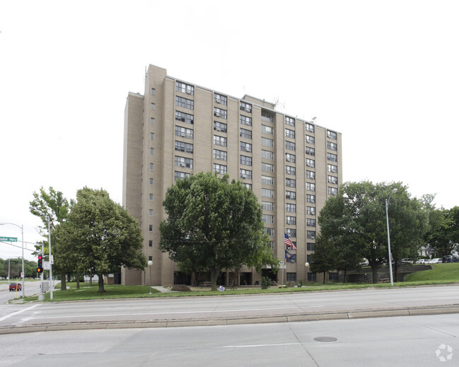 Primary Photo - Benson Tower