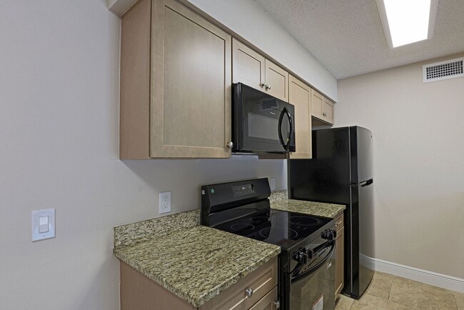 Building Photo - Mystic Gardens 5325-2508