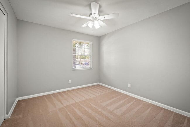 Building Photo - Newly Updated Home On Cul De Sac