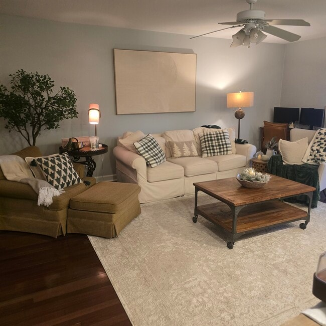 Building Photo - 5709 Lyons View Pike